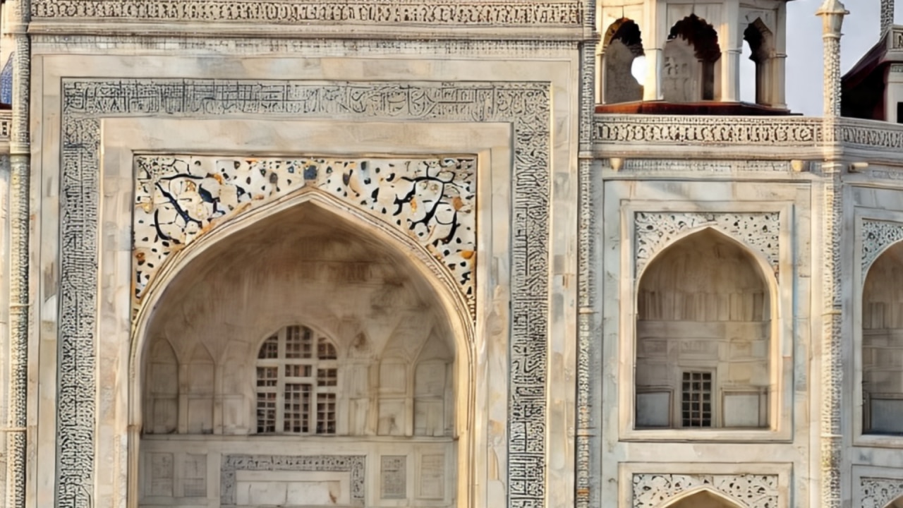 Dark secrets of Taj Mahal
