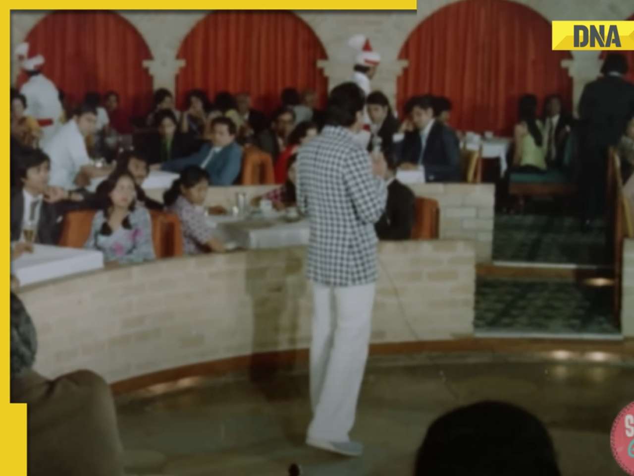 This actor believed Dilip Kumar was his sibling, broke into his bungalow, went to bedroom, saw him sleep, superstar woke up scared and screamed, then...; he is...
