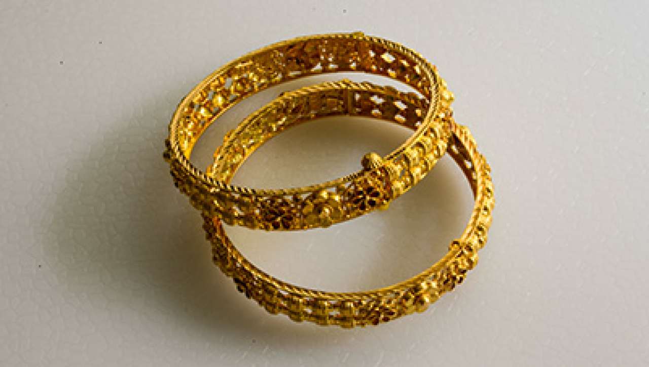 Get competitive gold loan interest in Pune with Bajaj Finance