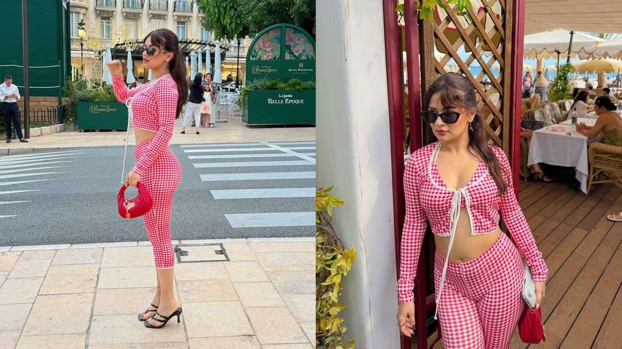 Striking pose by Belle Époque