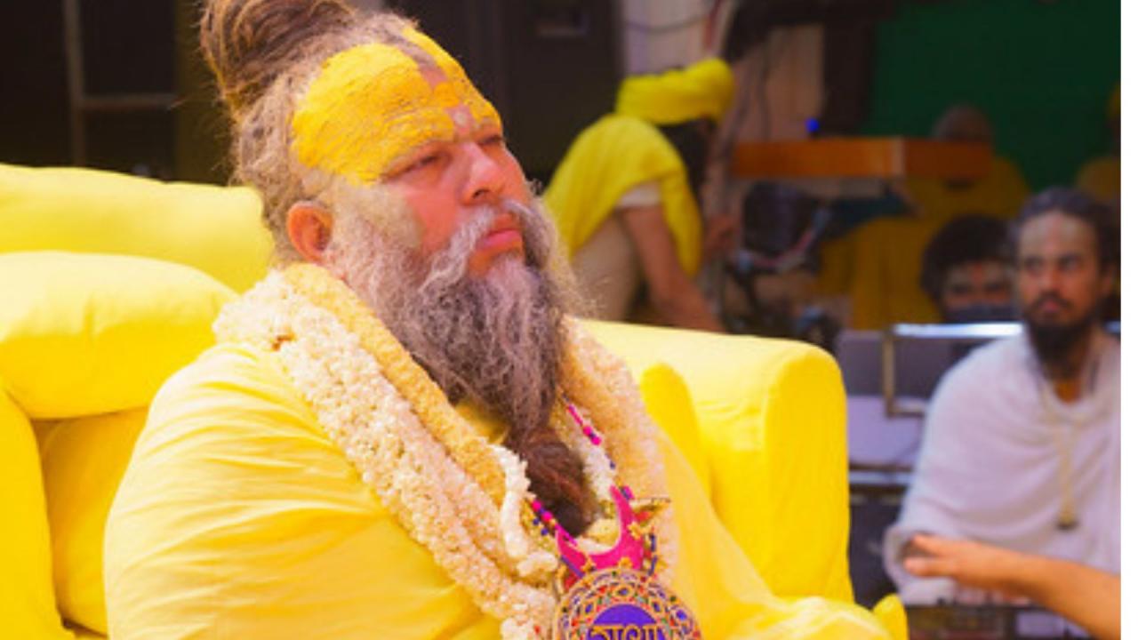 कैसे करें प्रेमानंद महाराज के दर्शन