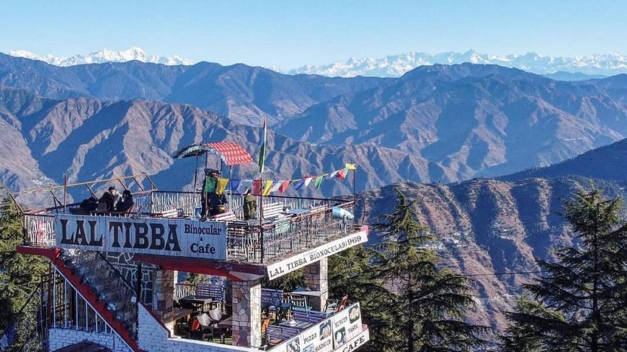 लाल टिब्बा में घूमती है प्रेम की भूखी एमी की आत्मा