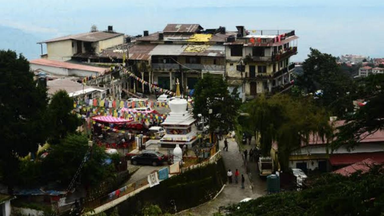 मुलिंगर मेंशन में भटकती है घुड़सवार कैप्टन यंग की आत्मा