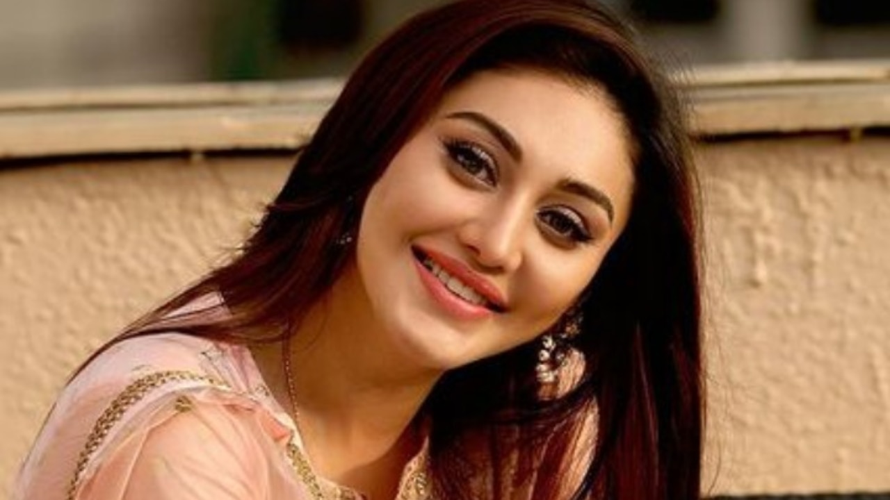 What was the secret behind Shefali Jariwala's glowing skin?