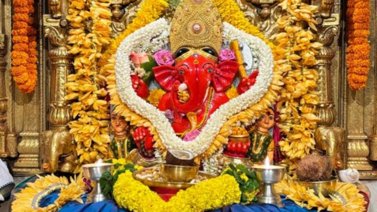 मुंबई का प्रसिद्ध सिद्धिविनायक मंदिर