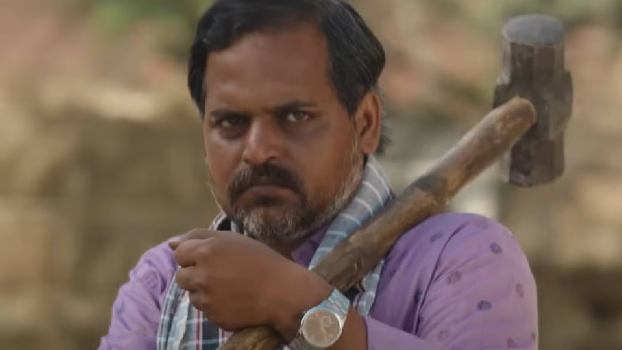Durgesh as Banrakas in Panchayat
