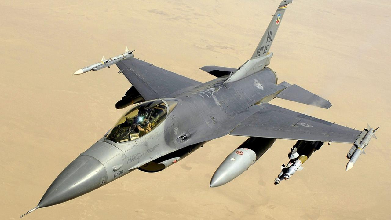 दुनिया में सबसे पॉपुलर है General Dynamics F-16 Fighting Falcon जेट