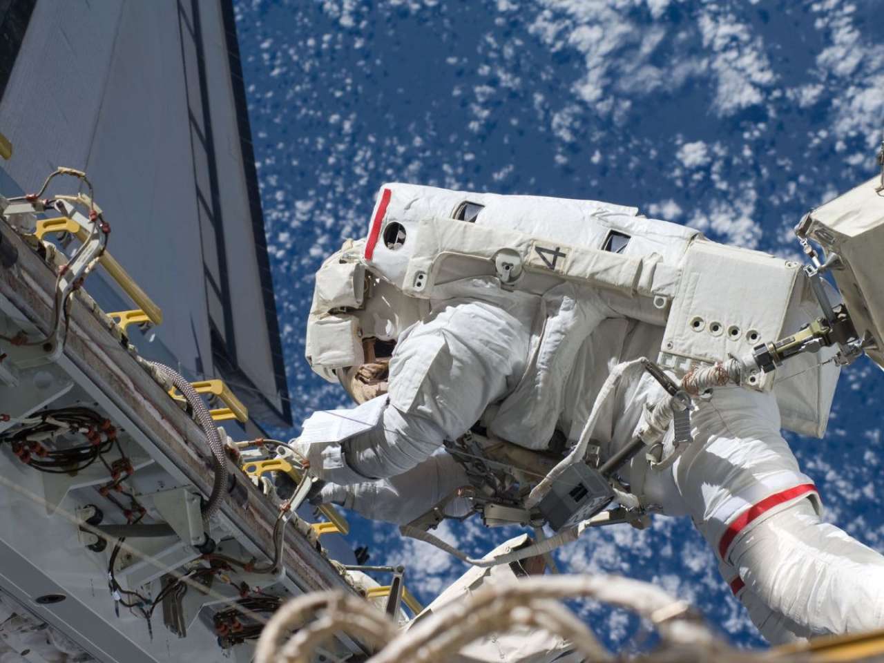 Can’t walk or run in Space