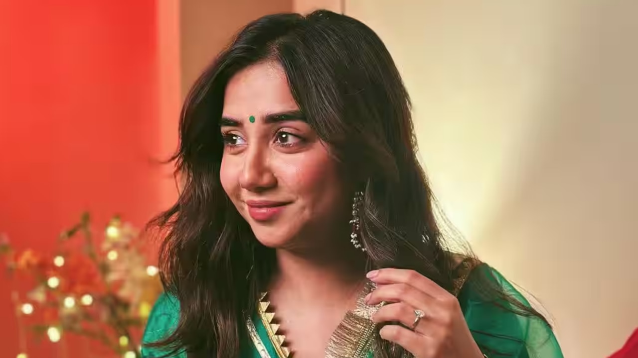 Prajakta Koli (₹16 Crore)