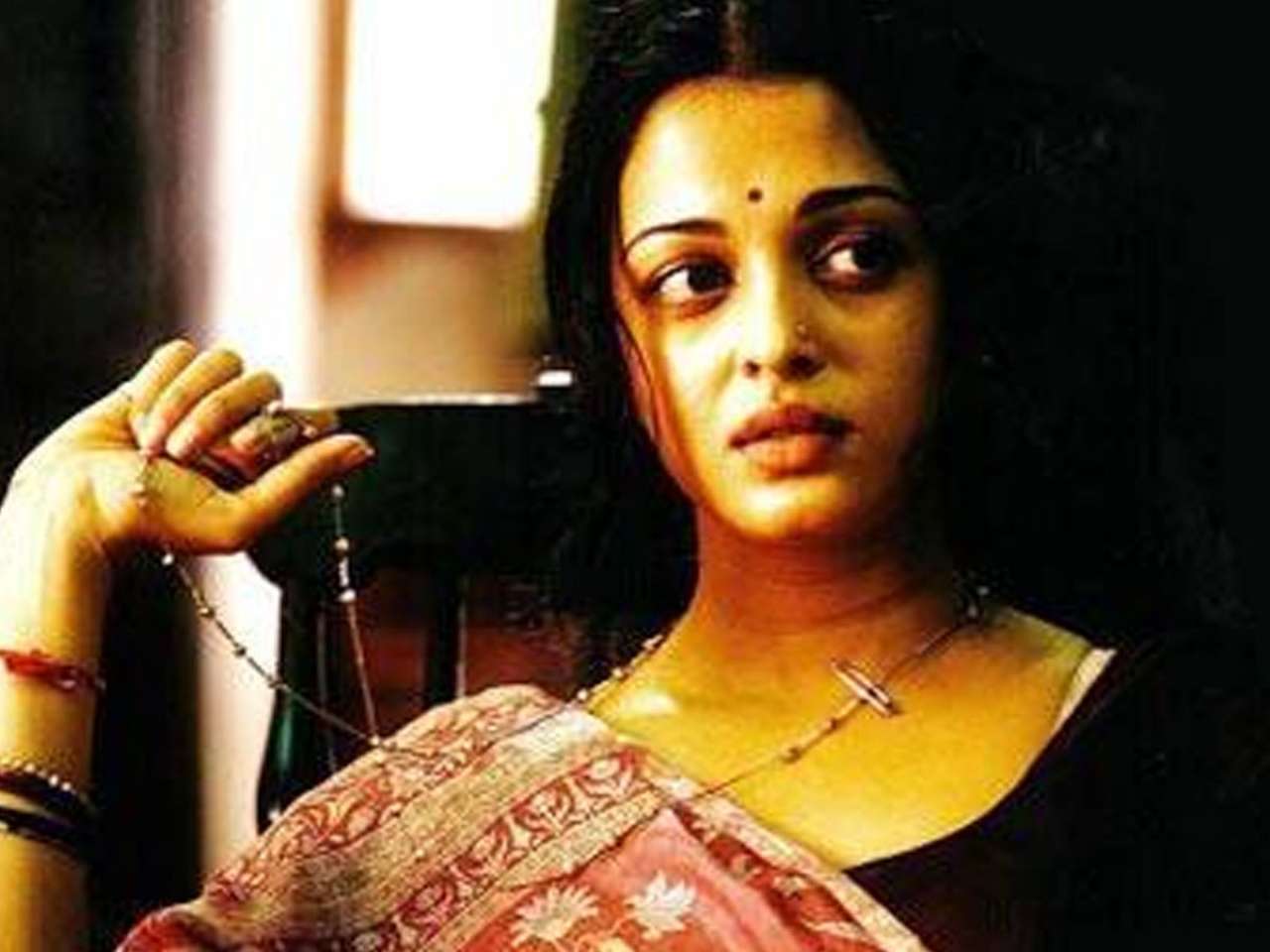 Aishwarya Rai in ‘Raincoat’