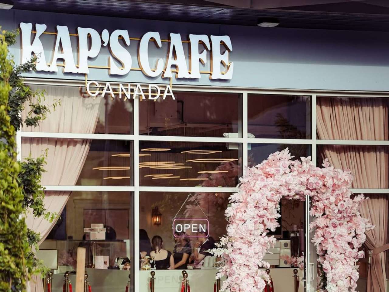 Kapil Sharma turns entrepreneur with The Kaps Cafe