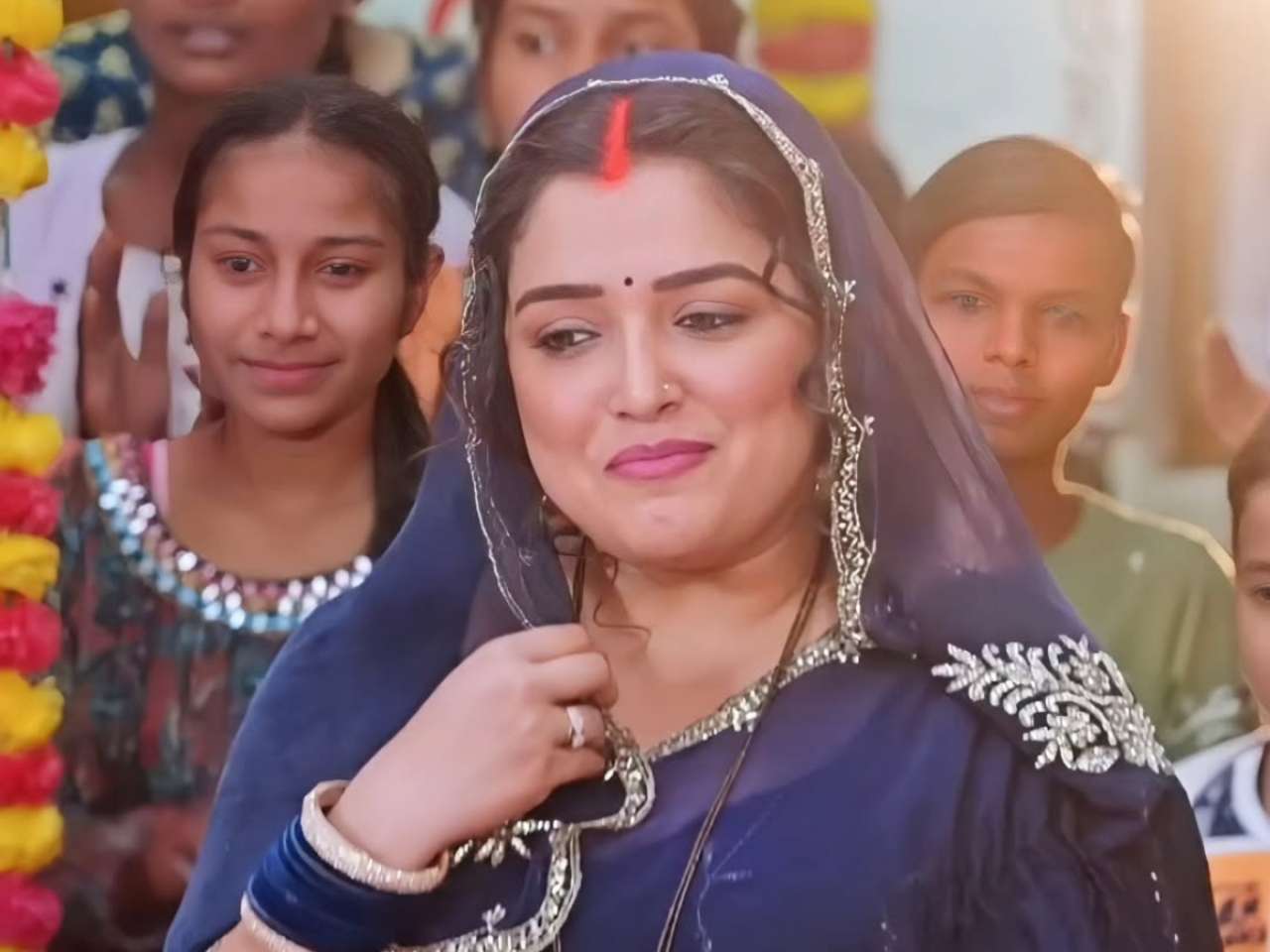 Amrapali Dubey: Seen Wearing Sindoor and Mangalsutra