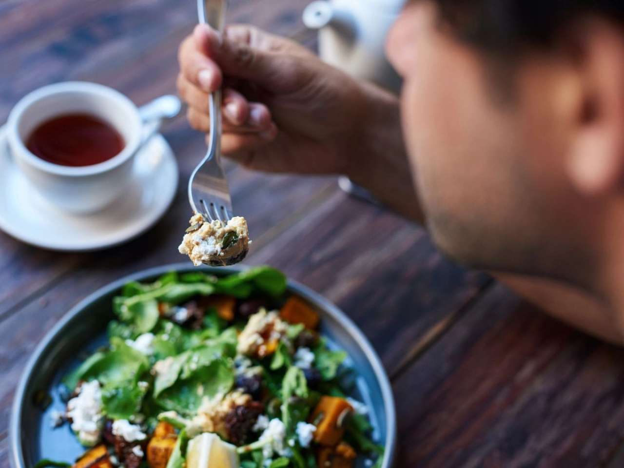 Three unhealthy food mistakes to avoid (Skipping meals)