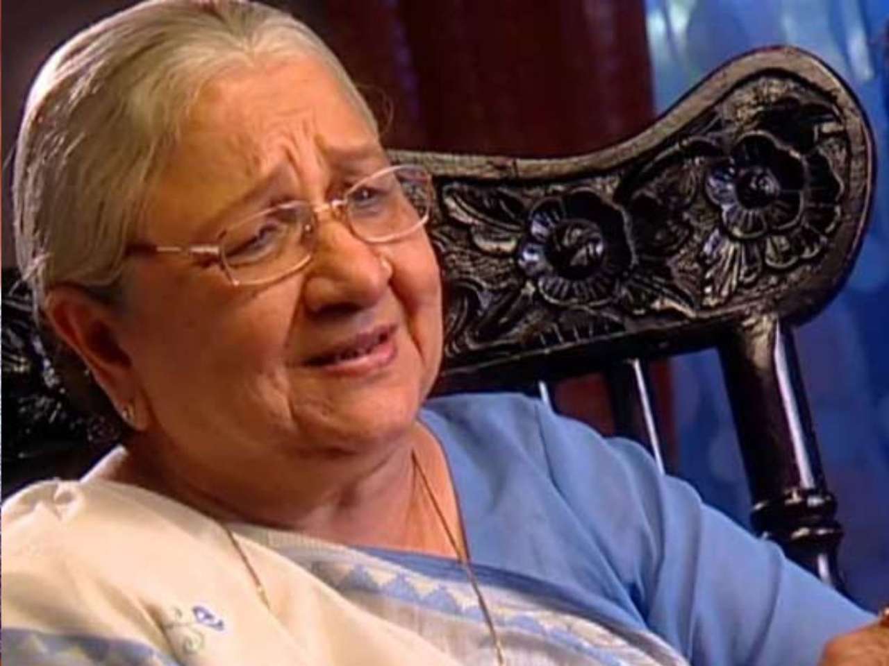 Sudha Shivpuri as 'ba'