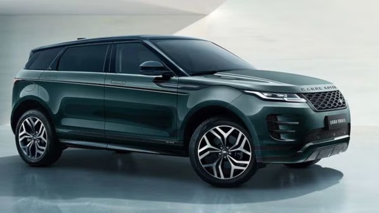 Volvo XC90 and Range Rover Evoque