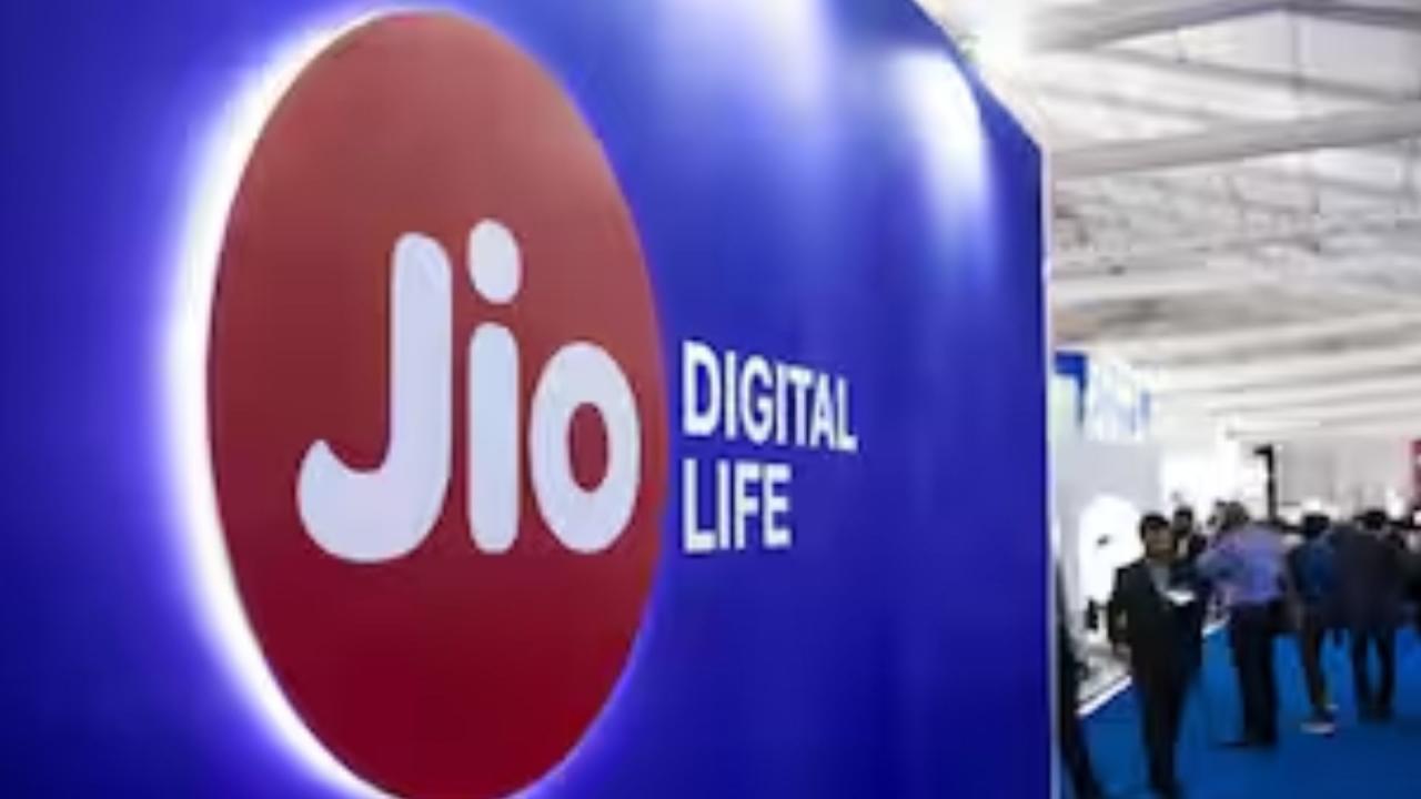 मैसेज द्वारा मिल रही सूचना