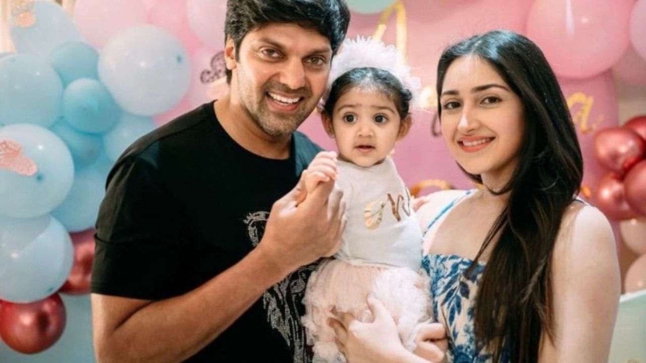 Aarya and Sayyeshaa Saigal (17 years)