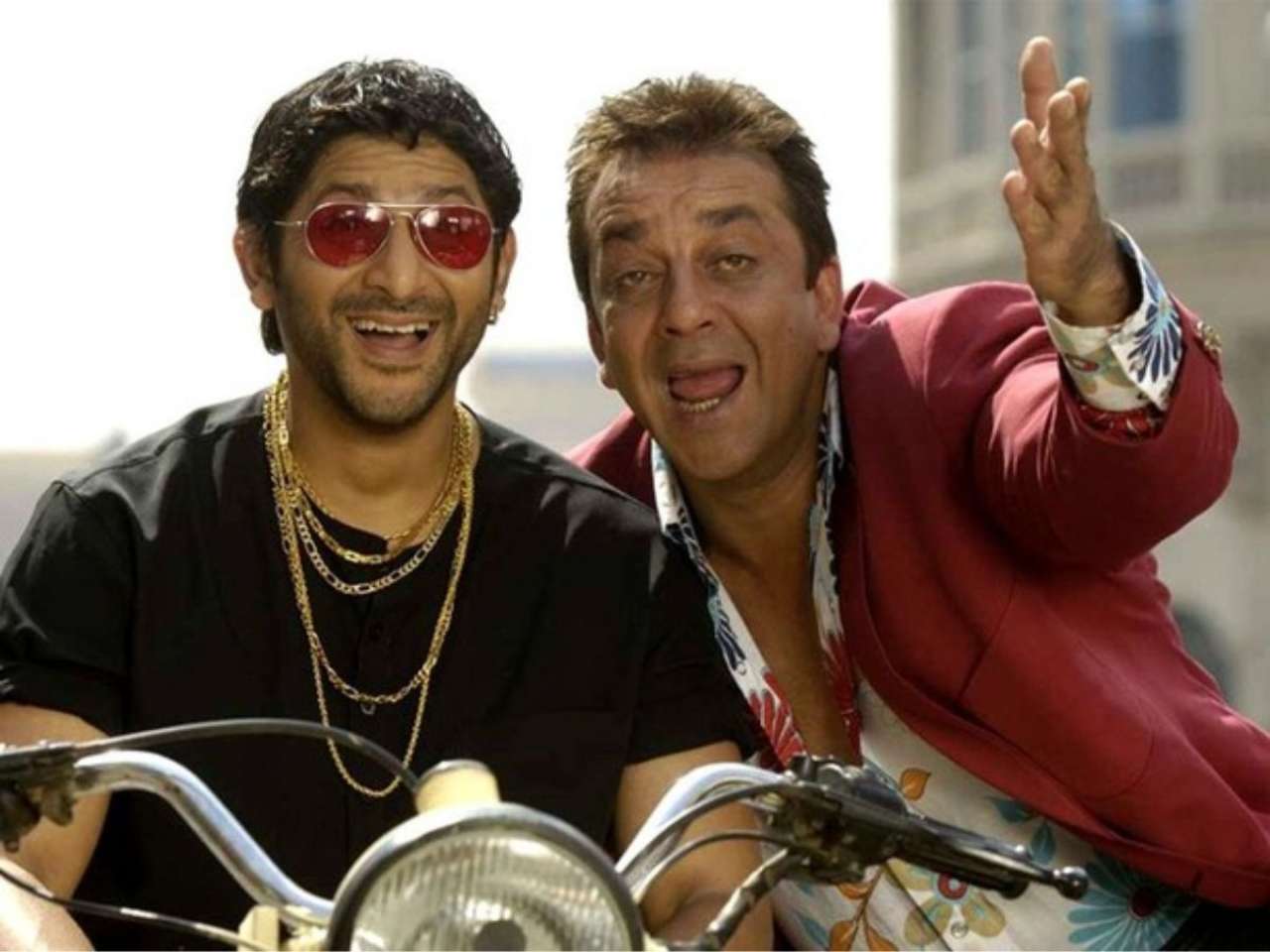 Munna Bhai M.B.B.S. (2003)