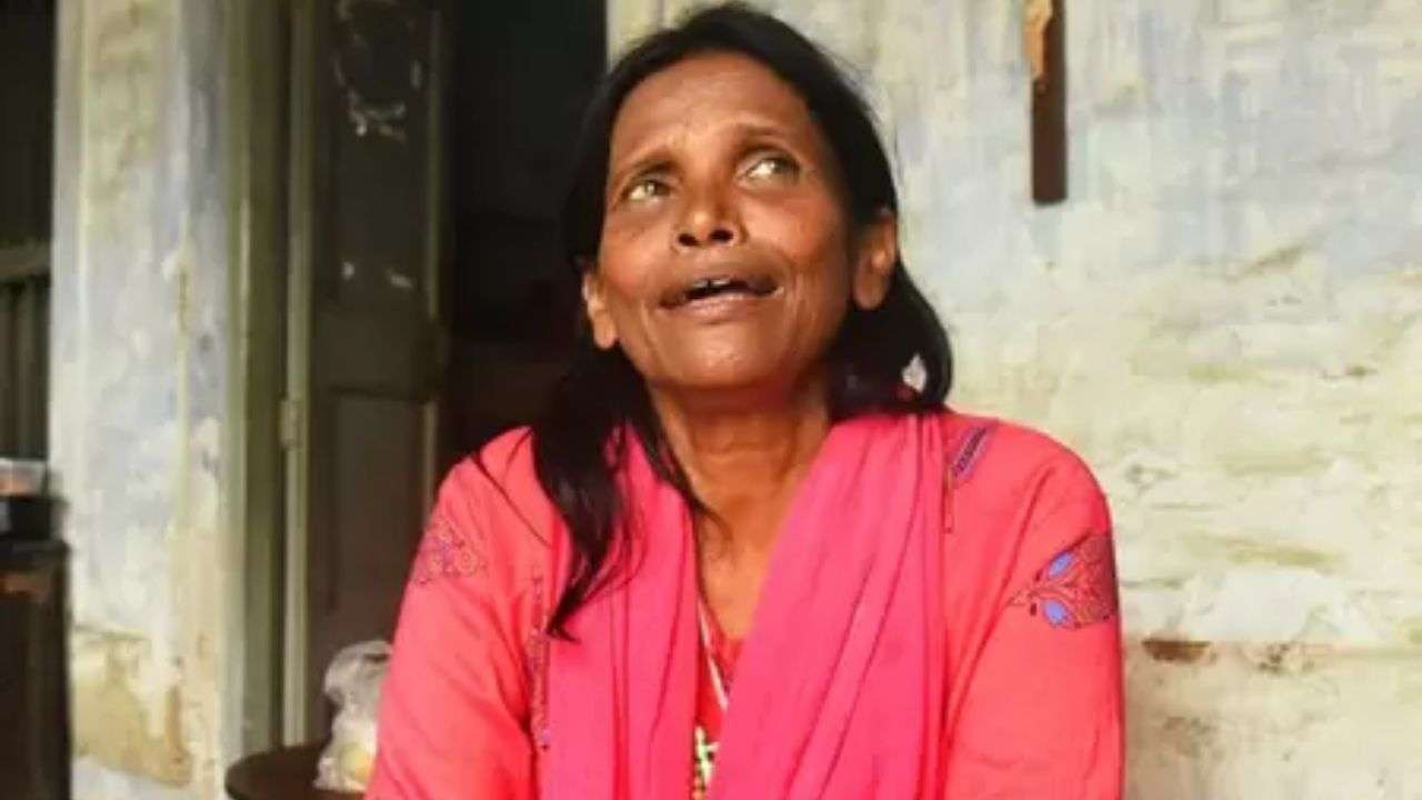 Ranu Mondal: Railway station singer