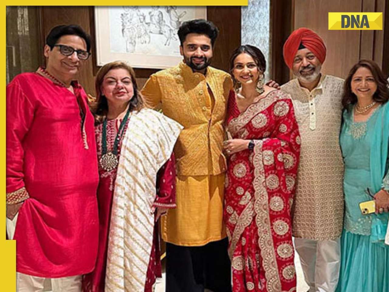How much do Vashu Bhagnani, Jackky Bhagnani, Rakul Preet Singh, and other family members earn? A look at Bhagnani family's net worth