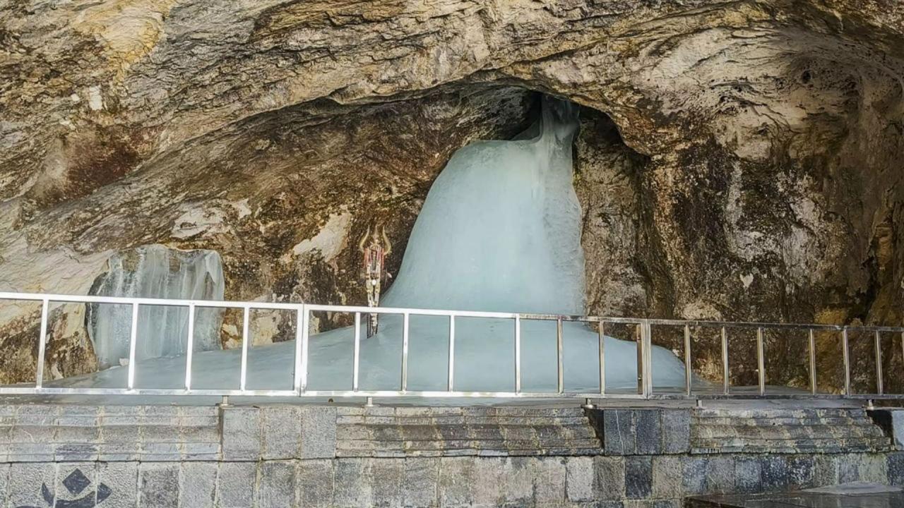 अमरनाथ गुफा का रास्ता 