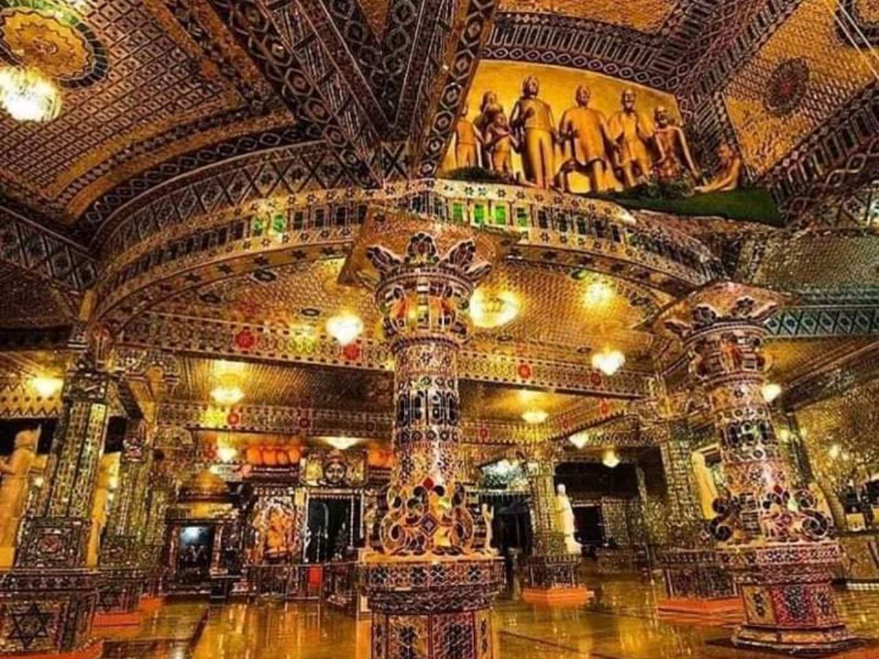 Arulmigu Sri Raja Kaliamman Glass Temple, Malaysia