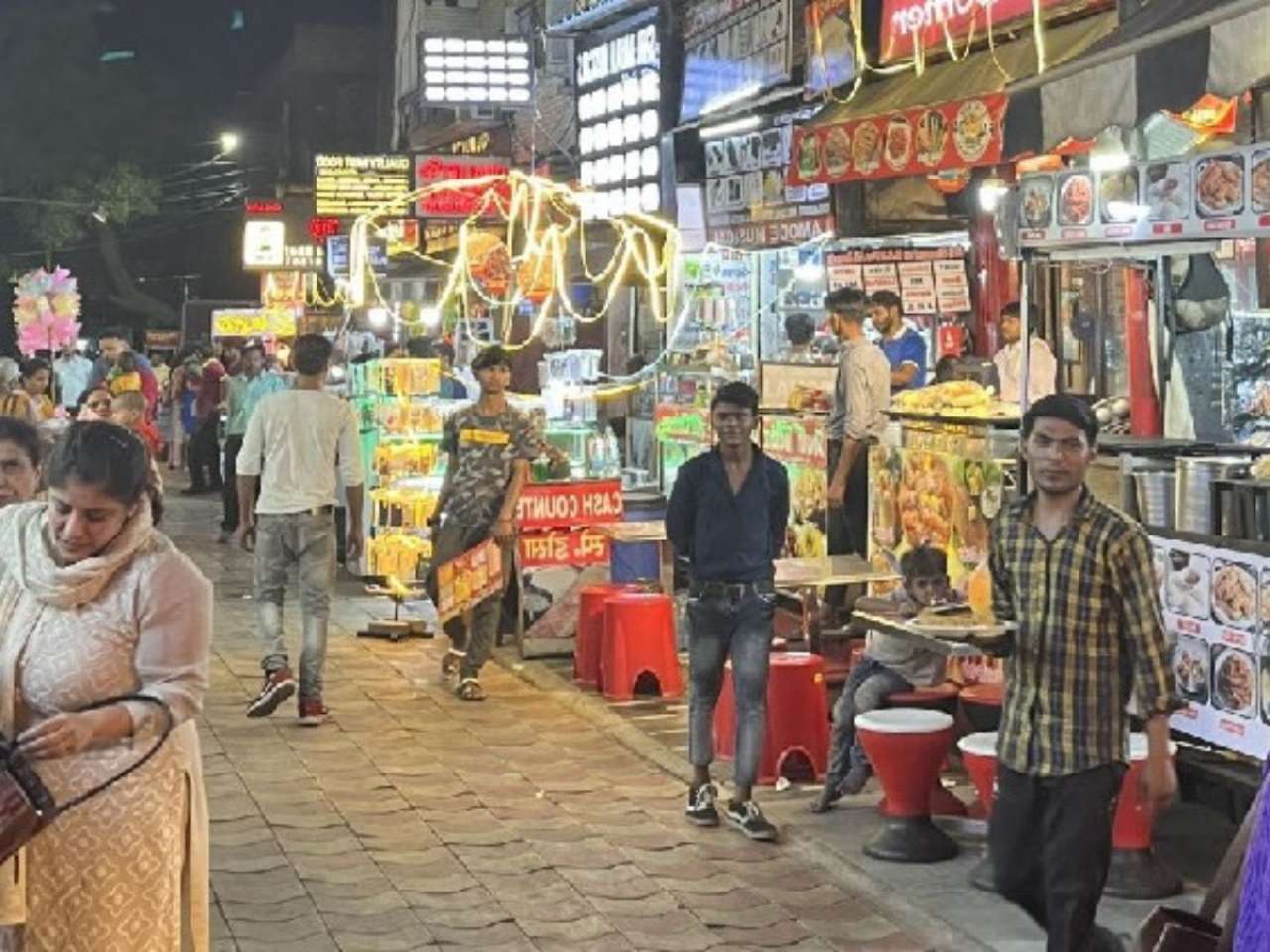 Sadar Bazar, Agra