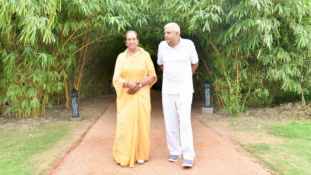 हिंदू जाट परिवार में हुआ था जन्म