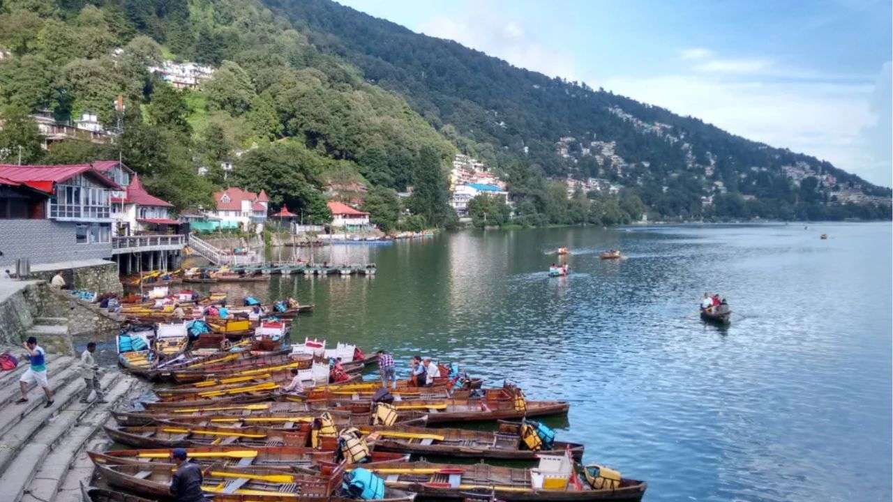 Nainital (300 km from Noida)