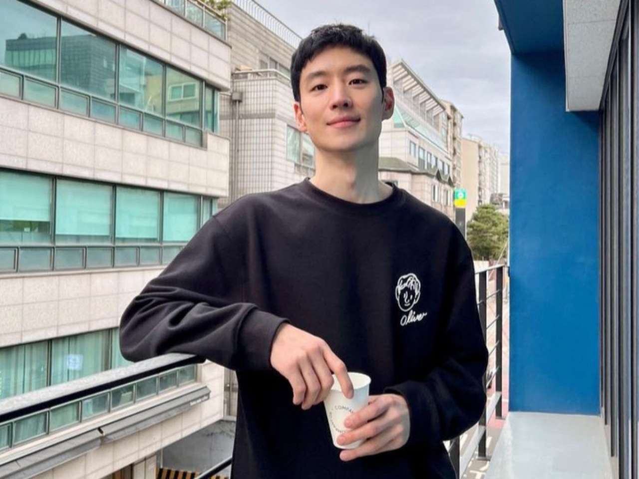 Lee Je Hoon: COMPANY ON