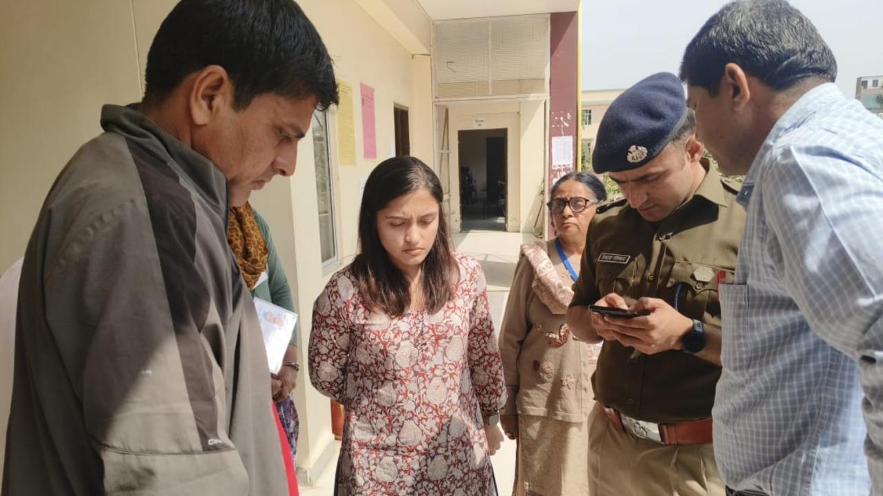 अबतक इन पदों पर रहीं हैं सौम्या झा