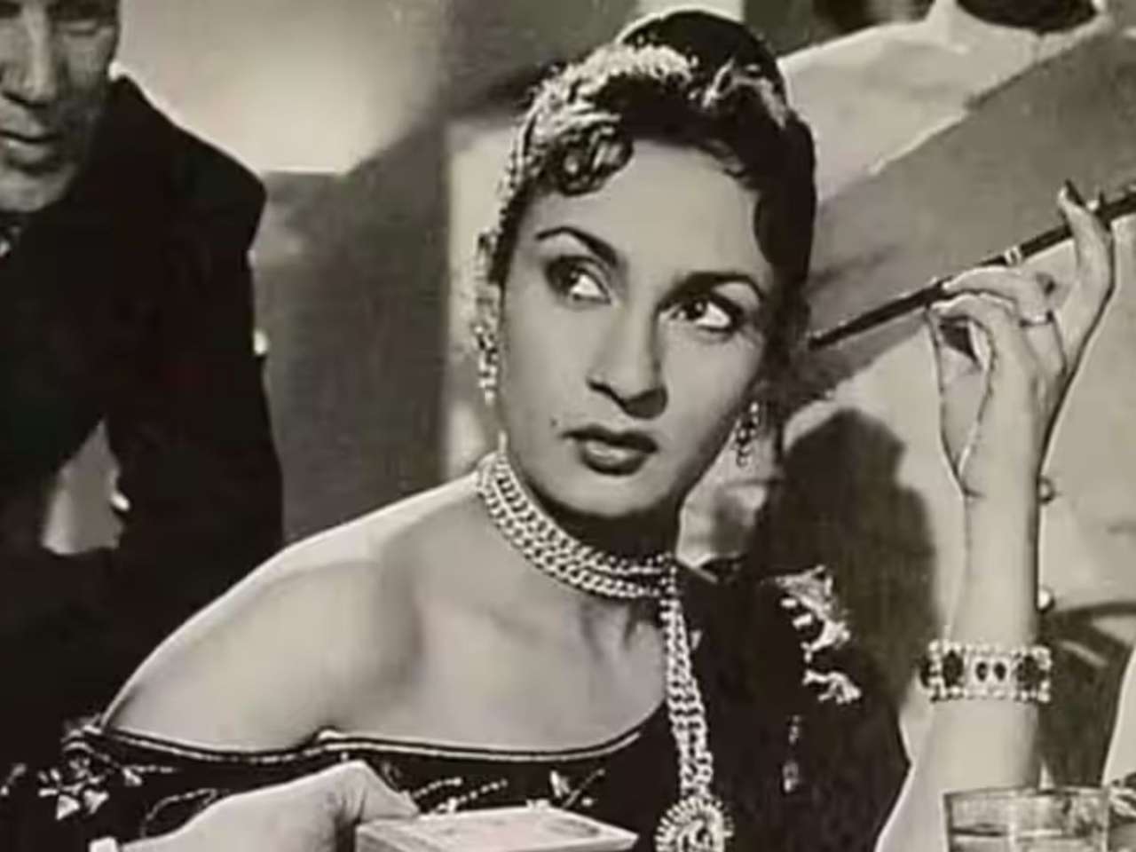 How did Nadira died?