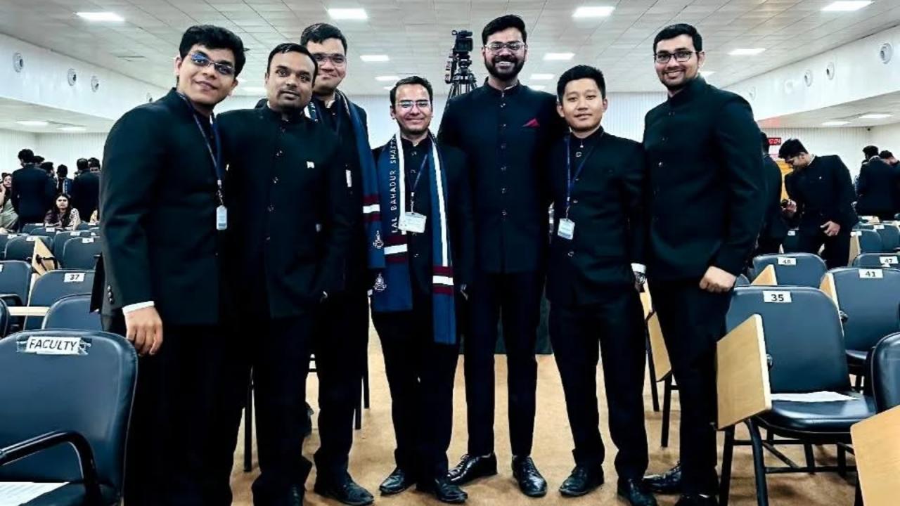 एनआईटी से इस ब्रांच में किया है बीटेक