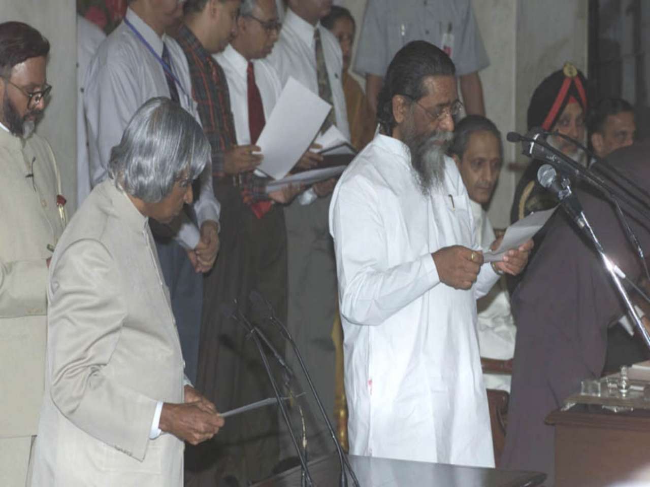 How Shibu Soren launched 'dhankatani' movement, which led to establishment of Jharkhand? Ramgarh boy becomes tribals' 'Guruji' as...