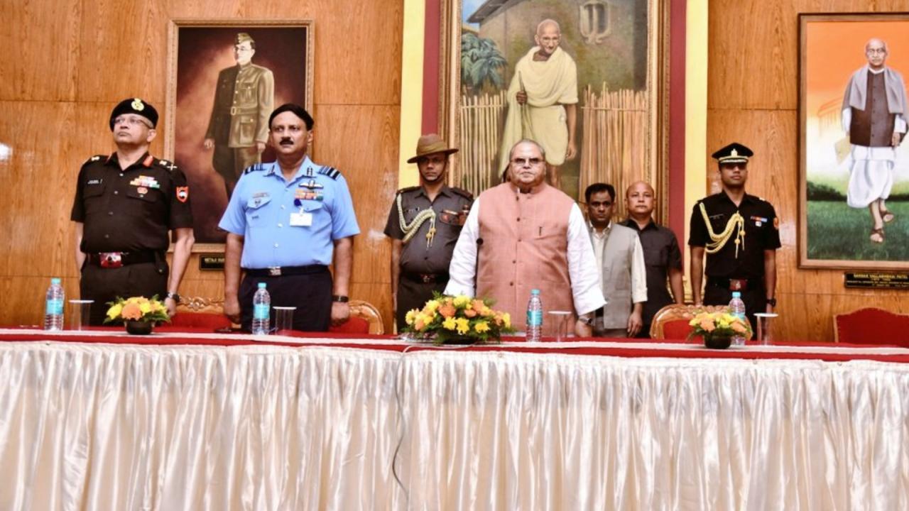 मलिक के कार्यकाल में जम्मू-कश्मीर में निरस्त हुआ अनुच्छेद 370