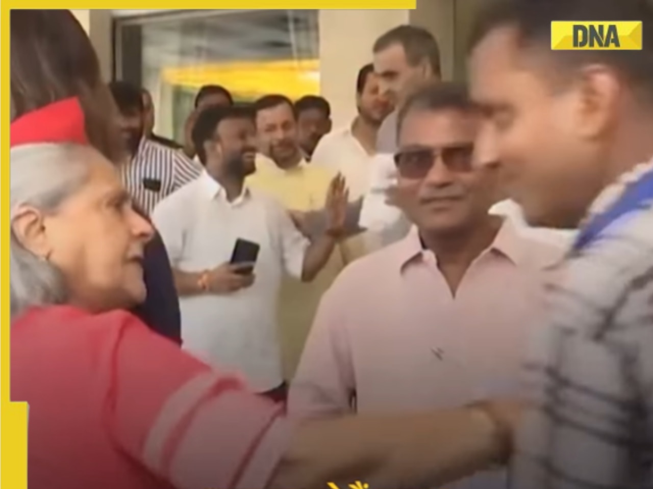 Viral video: Jaya Bachchan loses temper, pushes a fan away for THIS reason, her reaction divides netizens: 'Inhi harkaton ke wajah se Big B ko..'