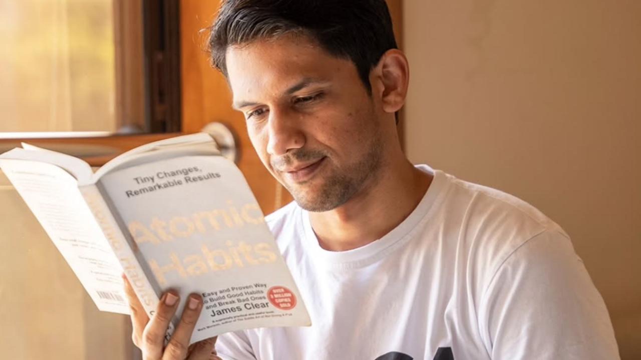 इसलिए लोगों को योग सिखाना किया शुरू