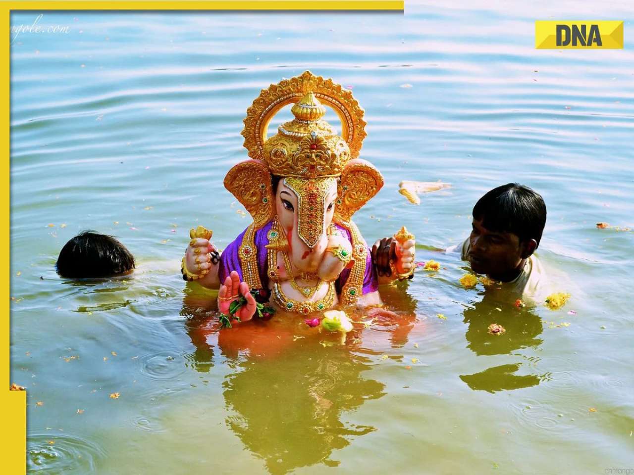 Ganpati Visarjan 2025: 15 quotes to share on Whatsapp, Instagram status on Anant Chaturdashi as we bid farewell to Lord Ganesha