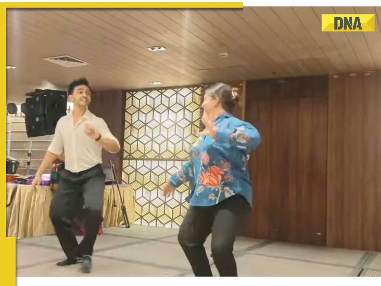 Viral video: Duo performs stunning Bharatanatyam on Bollywood classic 'Mere Dholna', netizens say 'this is where I stop...'