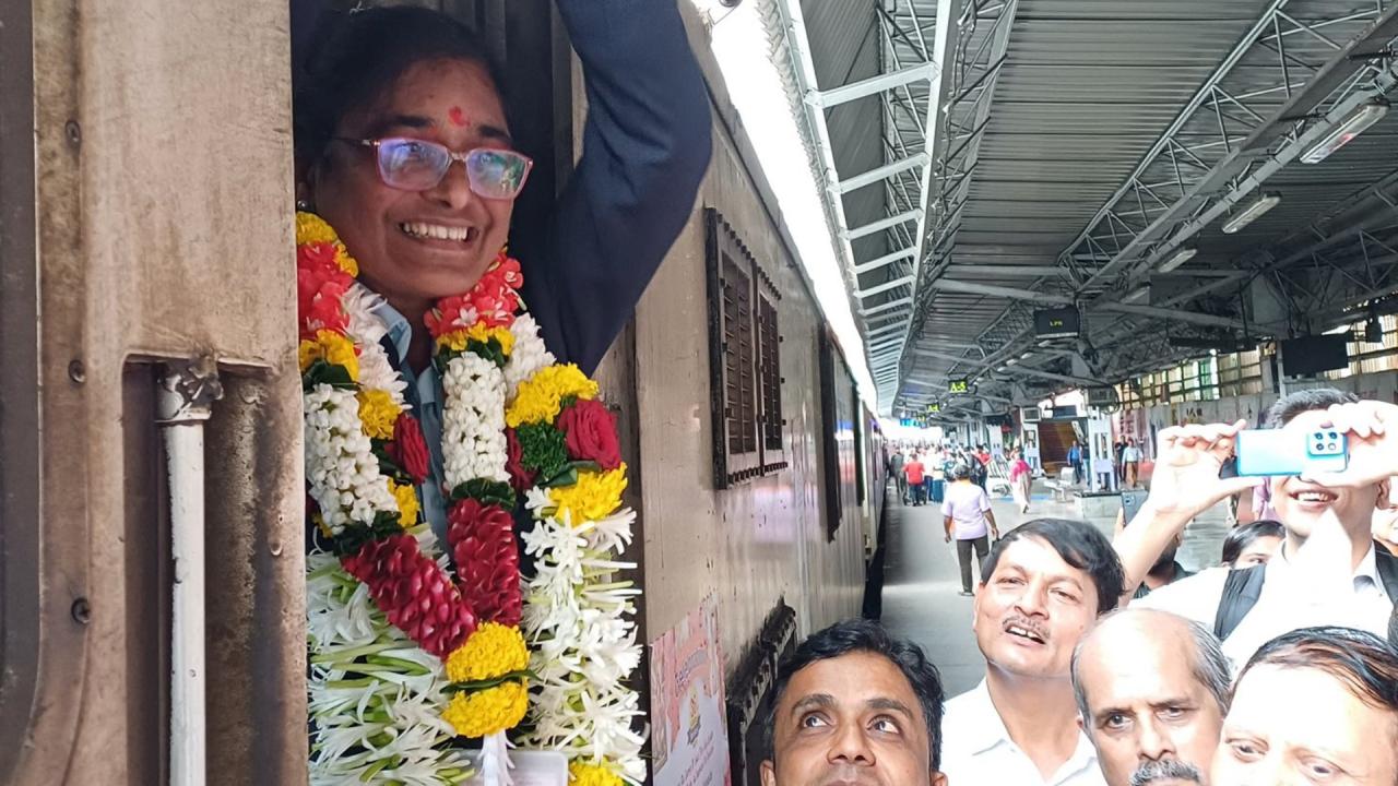 सेंट पॉल कॉन्वेंट हाई स्कूल से पढ़ी हैं सुरेखा यादव