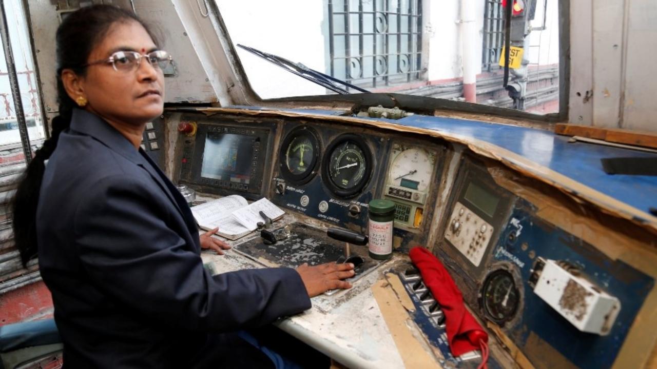 रिटायरमेंट की खबर पर आनंद महिंद्रा भी हुए इमोशनल