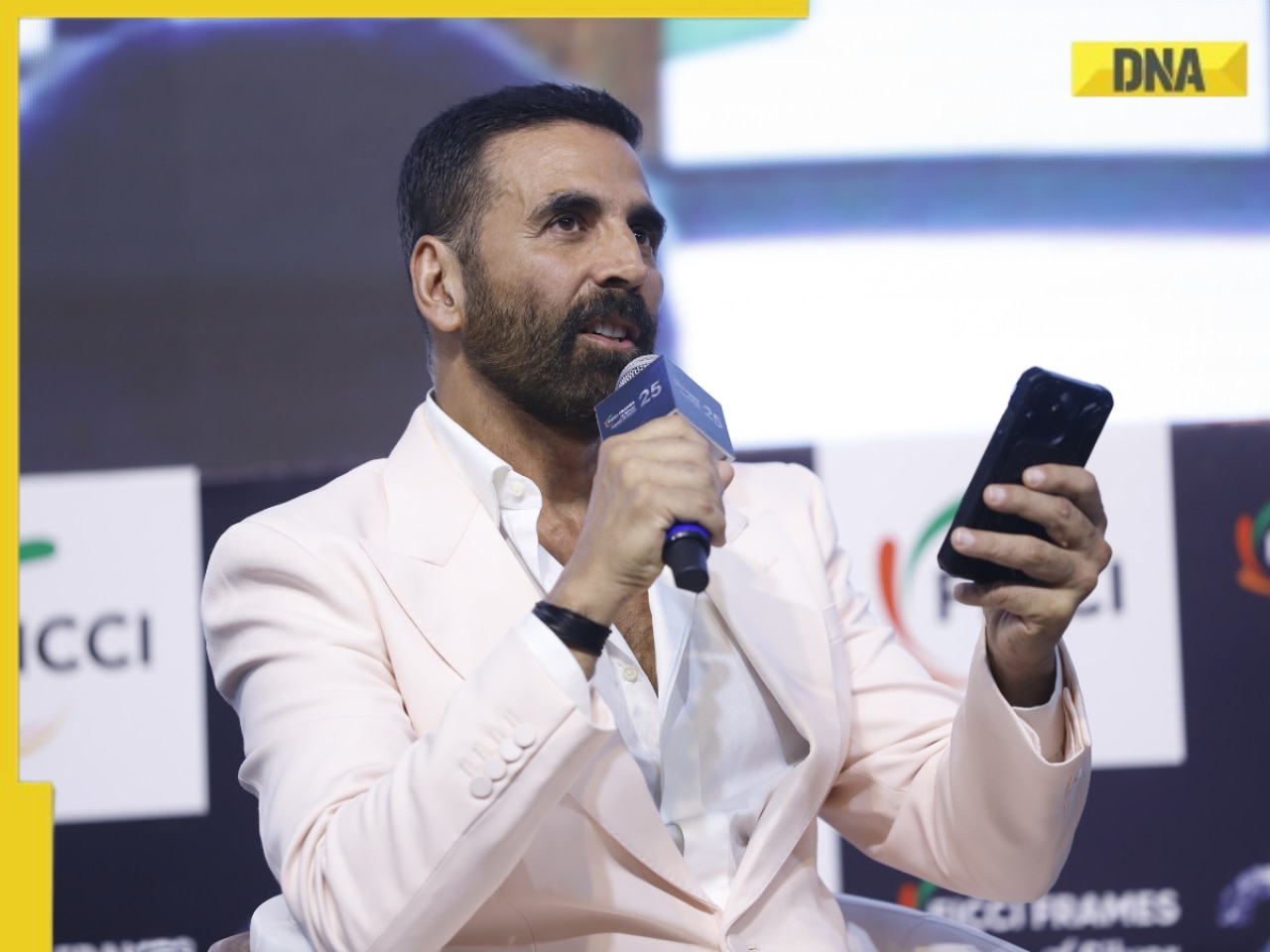 Akshay Kumar admits he got trolled for asking PM Modi 'aap aam kaise khate hai', says 'main nahi sudhrunga', asks THIS to Maharashtra CM Devendra Fadnavis