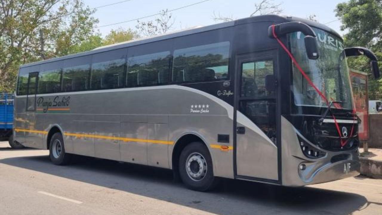 नोएडा से वाराणसी तक का कितना है किराया? 