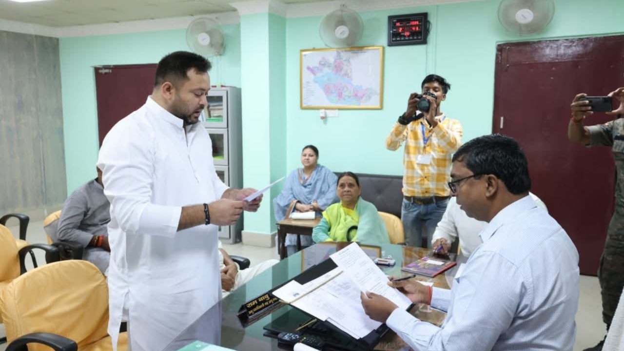 इटली मेड पिस्टल भी शामिल 