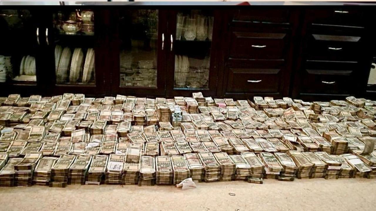 5 करोड़ और 1.5 किलो सोना