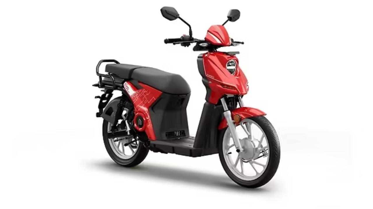 डिजाइन और परफॉर्मेंस में कैसी है ये ई-स्कूटर? 