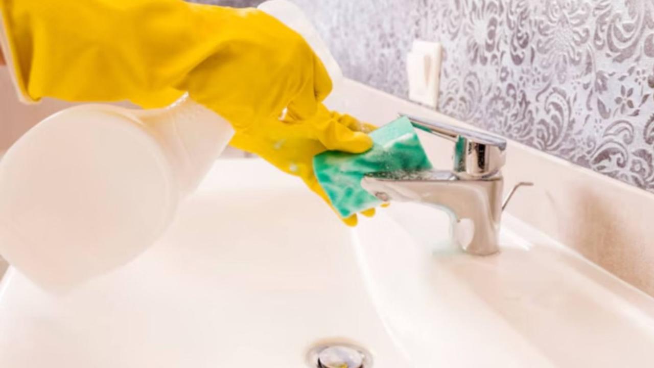 बेकिंग सोडा, नींबू का घोल