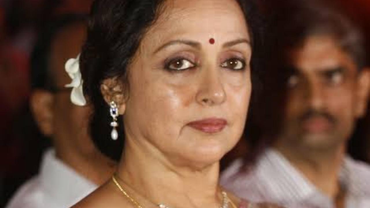 हेमा मालिनी