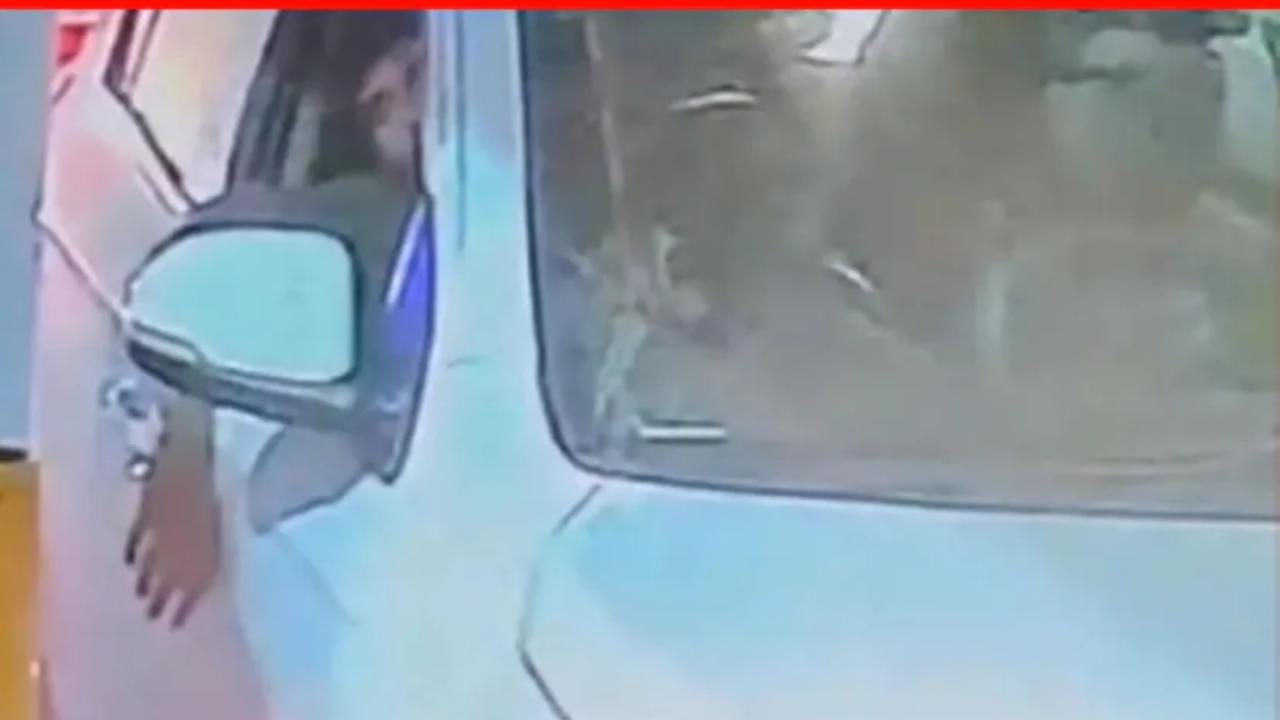  शक्तिशाली विस्फोट हुआ था