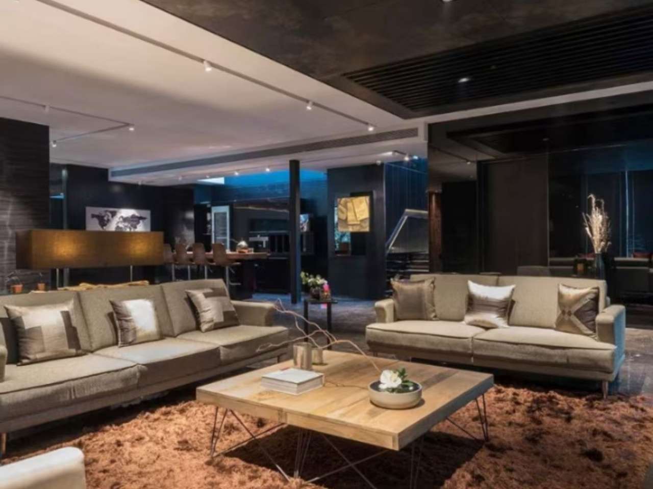 The Living Room of Legends